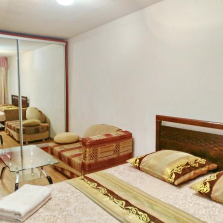 1-Комнатная Квартира С Кухней Люкс На Пр. А. Поля, 62 Dnipro Exteriör bild