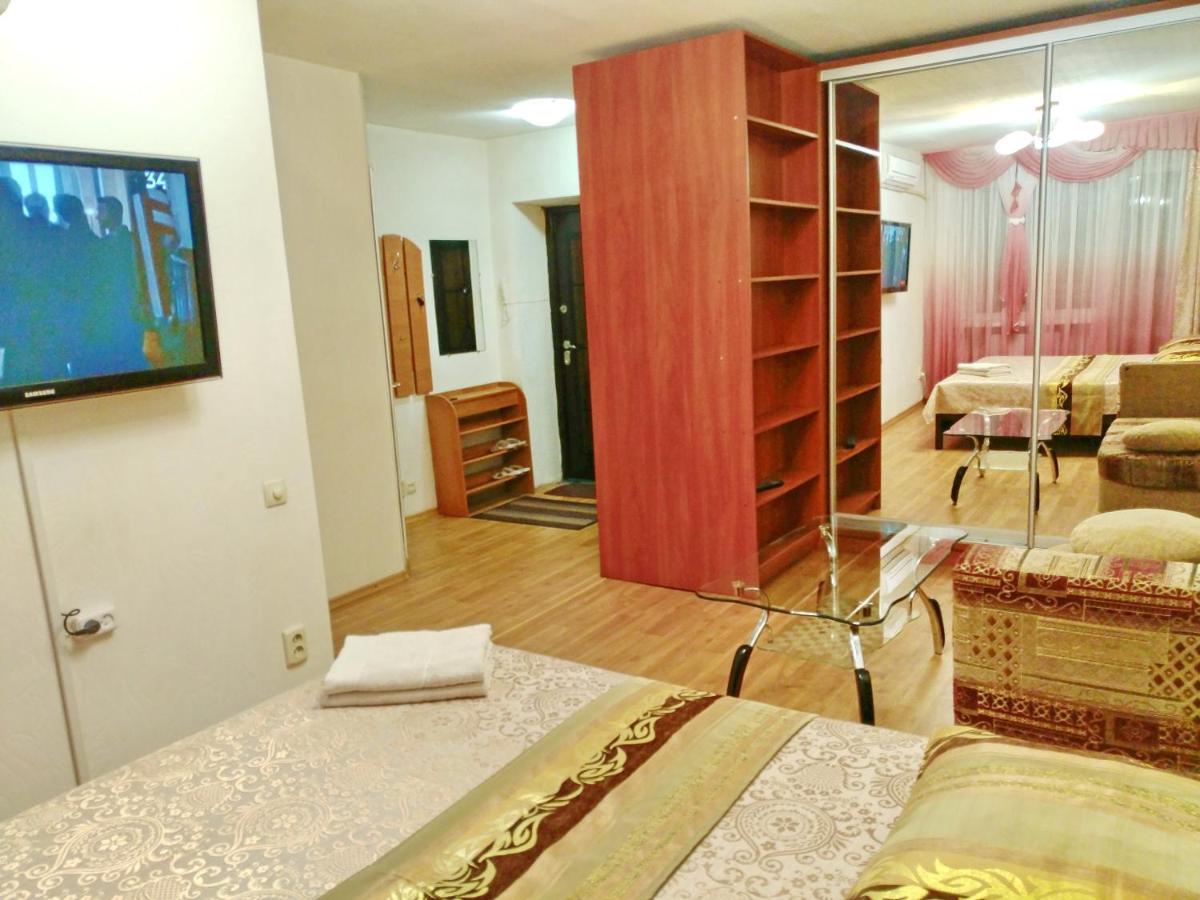 1-Комнатная Квартира С Кухней Люкс На Пр. А. Поля, 62 Dnipro Exteriör bild