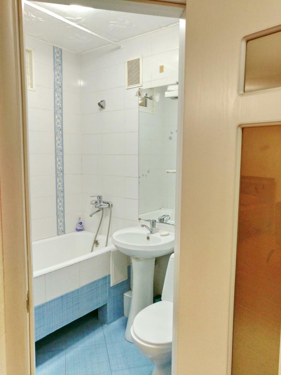 1-Комнатная Квартира С Кухней Люкс На Пр. А. Поля, 62 Dnipro Exteriör bild