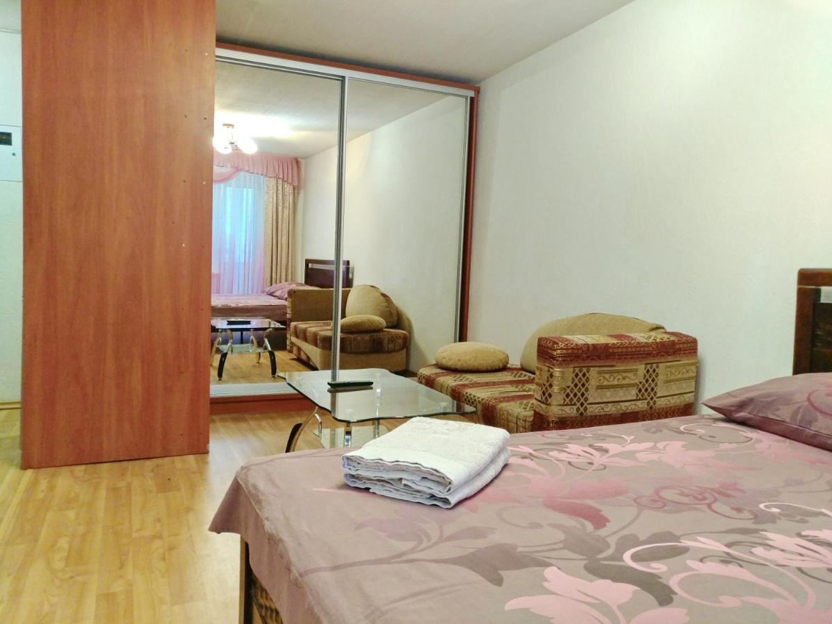 1-Комнатная Квартира С Кухней Люкс На Пр. А. Поля, 62 Dnipro Exteriör bild